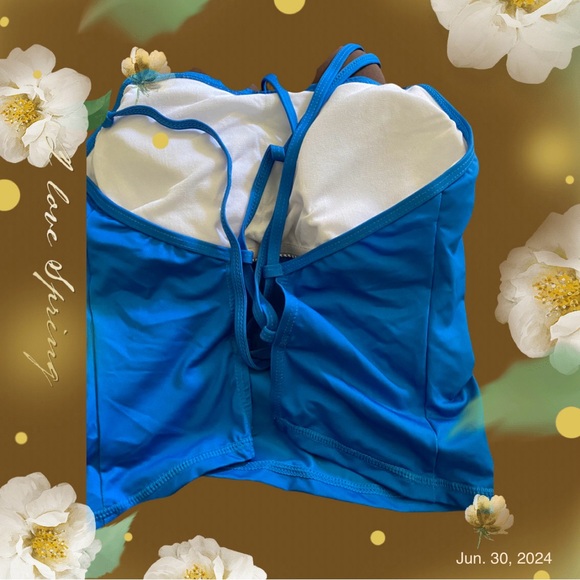Brand New No Brand Swim Top - Picture 2 of 5